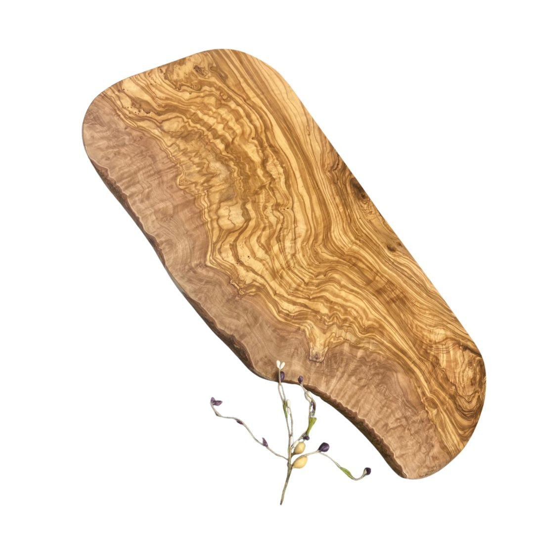 Planche à découper rustique en bois d’olivier  - 1