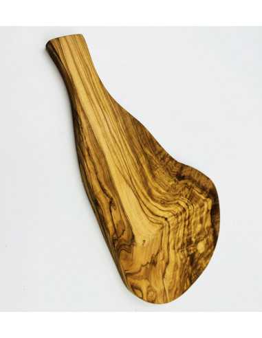 Olive wood cutting board with handle ± 43 cm