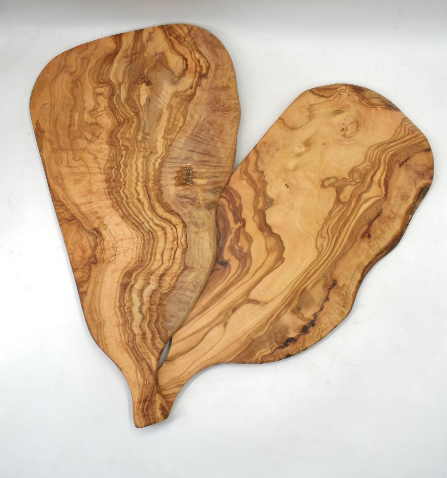 Planche avec Manche en Bois d’Olivier